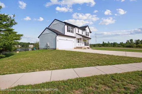 625 Launch Point Dr, Perry, MI 48872 photo 3