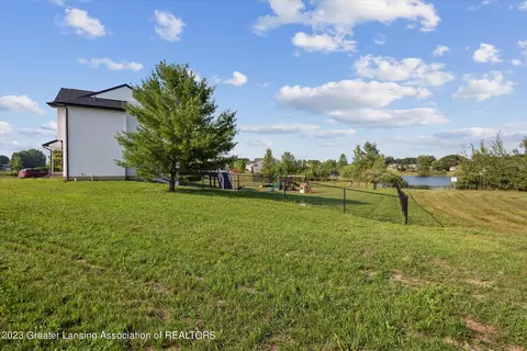 625 Launch Point Dr, Perry, MI 48872 photo 44