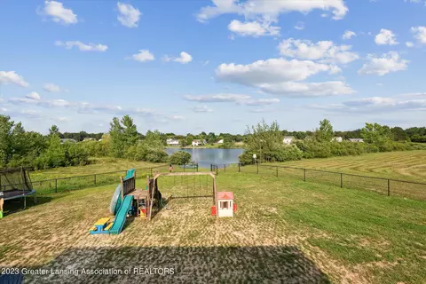 625 Launch Point Dr, Perry, MI 48872 photo 41