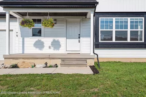 625 Launch Point Dr, Perry, MI 48872 photo 5