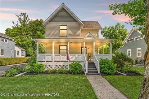329 E Oak St, Mason, MI 48854