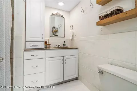 329 E Oak St, Mason, MI 48854 photo 15