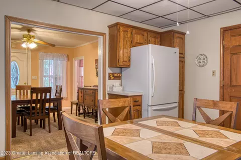 214 E Main St, Vernon, MI 48476 photo 5
