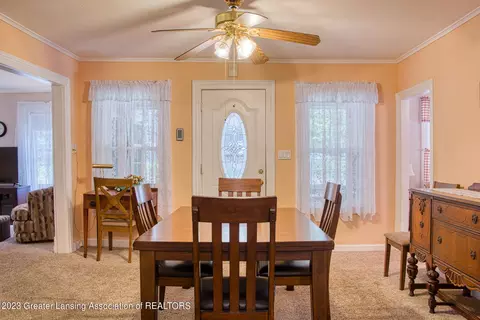 214 E Main St, Vernon, MI 48476 photo 3