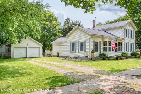 214 E Main St, Vernon, MI 48476
