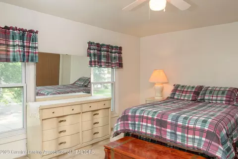 214 E Main St, Vernon, MI 48476 photo 17