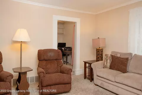 214 E Main St, Vernon, MI 48476 photo 9
