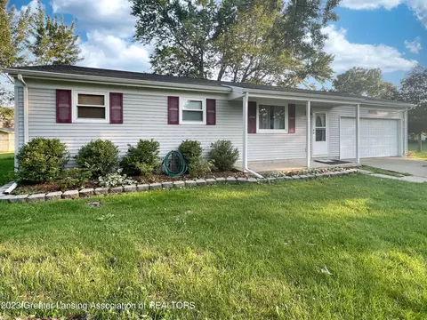 7339 Sunset Dr, Lansing, MI 48917