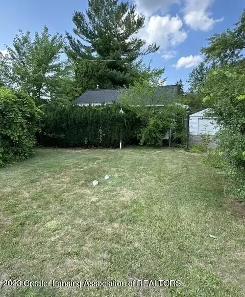 3220 W Michigan Ave, Lansing, MI 48917