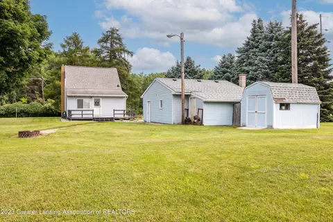 2216 E Cavanaugh Rd, Lansing, MI 48910 photo 6