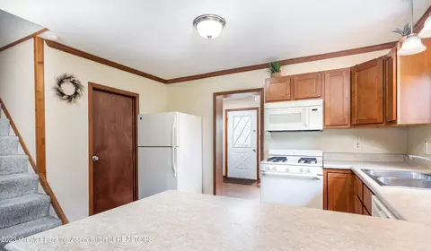 2216 E Cavanaugh Rd, Lansing, MI 48910 photo 10