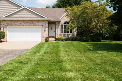 2930 Marfitt Rd, East Lansing, MI 48823