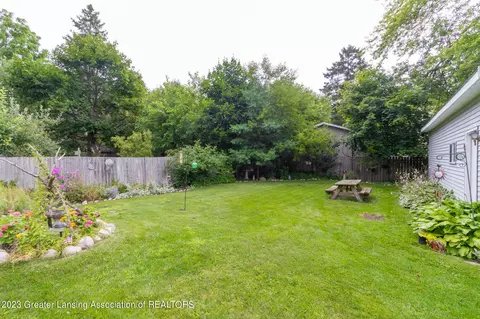 1942 Maple St, Holt, MI 48842 photo 34