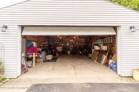 1942 Maple St, Holt, MI 48842 photo 27