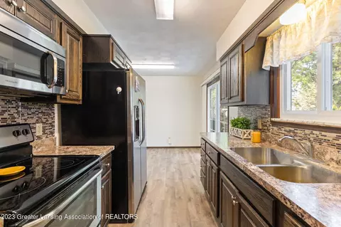 12875 Rambler Rd, Dewitt, MI 48820 photo 5