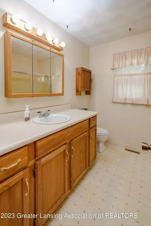 394 Lee St, Sunfield, MI 48890 photo 20
