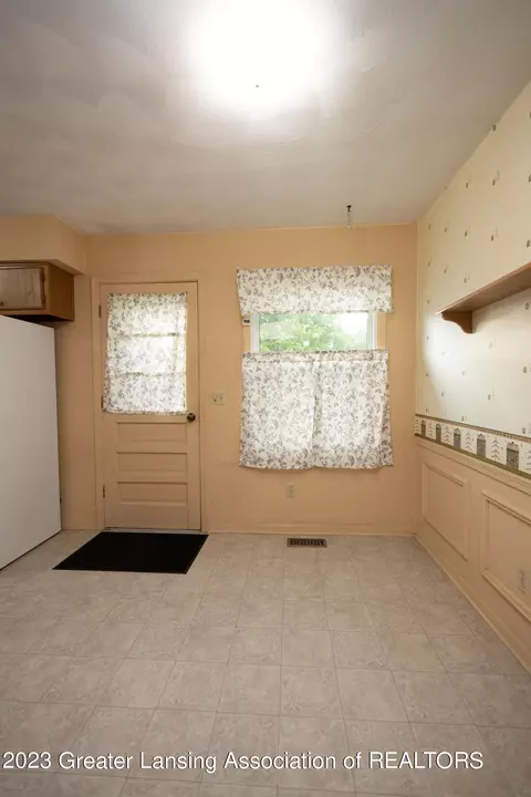 394 Lee St, Sunfield, MI 48890 photo 14