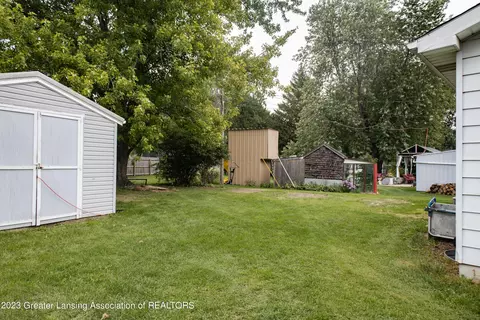 394 Lee St, Sunfield, MI 48890 photo 5
