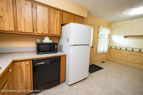 394 Lee St, Sunfield, MI 48890 photo 17