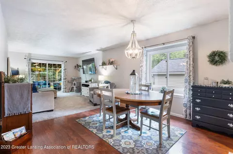 716 Spring St, Grand Ledge, MI 48837 photo 5