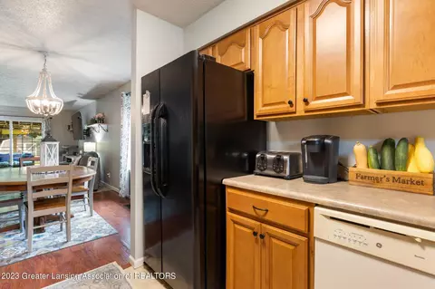 716 Spring St, Grand Ledge, MI 48837 photo 11