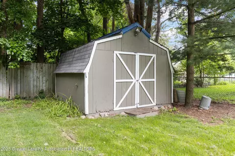 716 Spring St, Grand Ledge, MI 48837 photo 31
