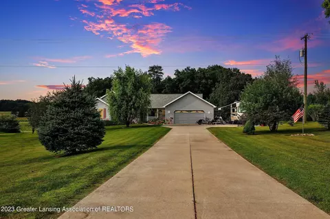 2233 Holt Rd, Williamston, MI 48895