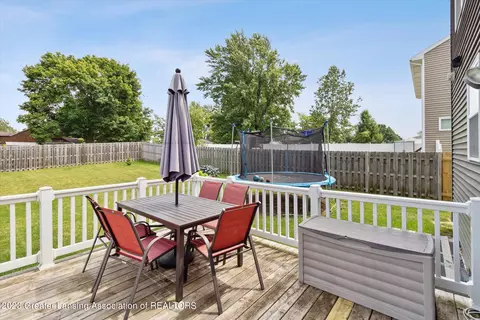 1111 Oakwood Dr, Dewitt, MI 48820 photo 44