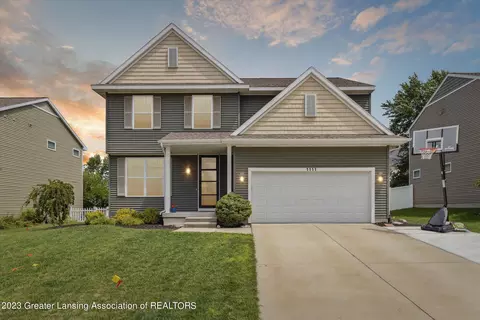 1111 Oakwood Dr, Dewitt, MI 48820