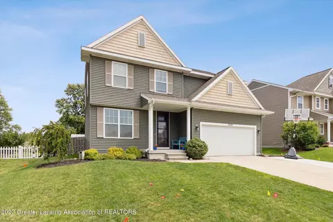 1111 Oakwood Dr, Dewitt, MI 48820 photo 2
