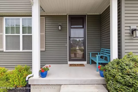 1111 Oakwood Dr, Dewitt, MI 48820 photo 27