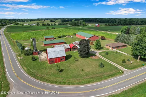 3261 Eden Rd, Leslie, MI 49251