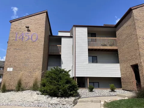 1450 E Pond Dr # 21, Okemos, MI 48864
