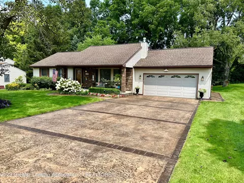 30984 Bramley Cir, New Hudson, MI 48165