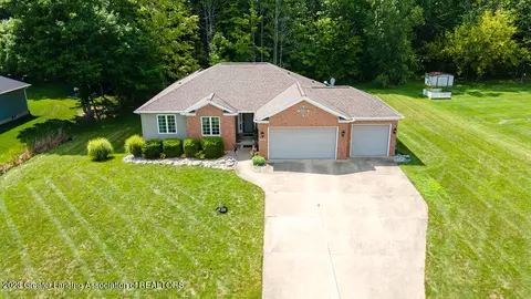 6791 W Galway Cir, Dimondale, MI 48821