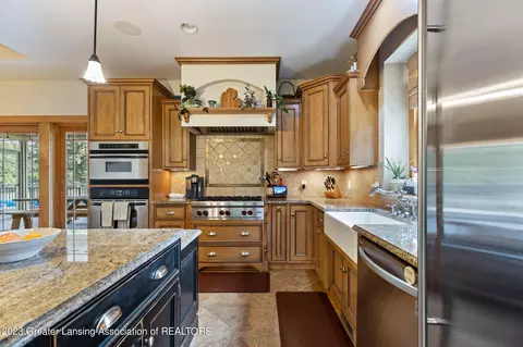 13535 S Wright Rd, Eagle, MI 48822 photo 8
