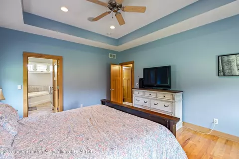13535 S Wright Rd, Eagle, MI 48822 photo 14