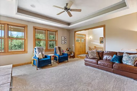 13535 S Wright Rd, Eagle, MI 48822 photo 4