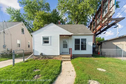1533 E Oakland Ave, Lansing, MI 48906
