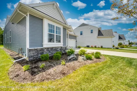 4145 Presidents Way, Dewitt, MI 48820 photo 4