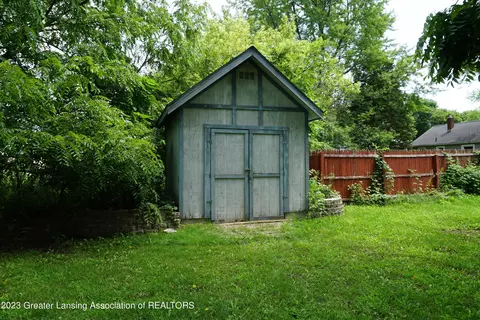 515 S Cedar St, Owosso, MI 48867 photo 25