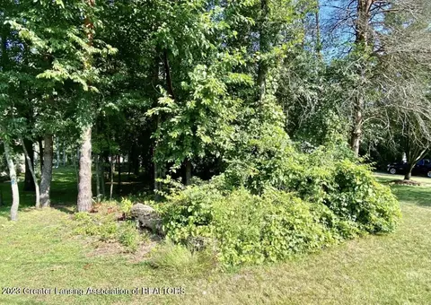 11348 Oakwood Dr, Jerome, MI 49249