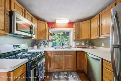 236 East Rd, Dimondale, MI 48821 photo 7