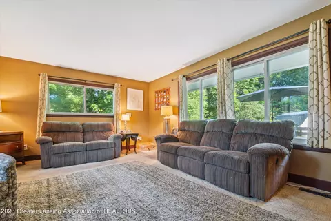 236 East Rd, Dimondale, MI 48821 photo 3