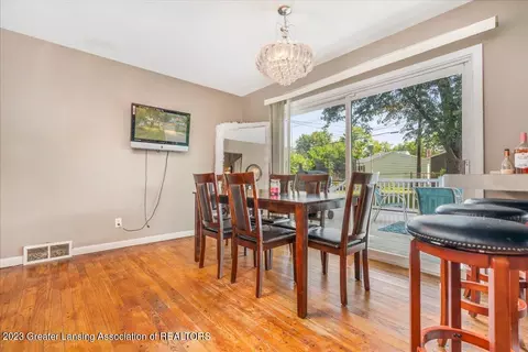 2410 Leon Ave, Lansing, MI 48906 photo 16