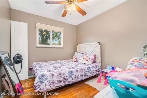 2410 Leon Ave, Lansing, MI 48906 photo 14
