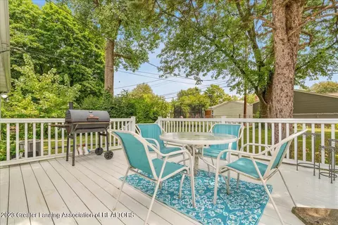 2410 Leon Ave, Lansing, MI 48906 photo 27