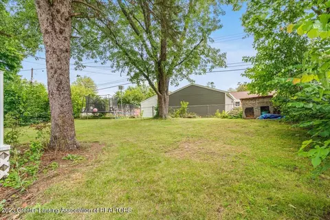 2410 Leon Ave, Lansing, MI 48906 photo 22