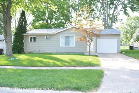 4364 Willesdon Ave, Holt, MI 48842