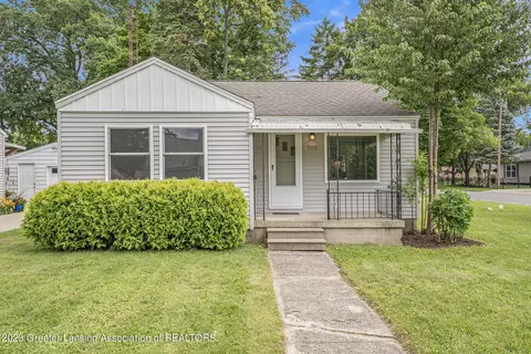 900 N Saginaw St, Owosso, MI 48867